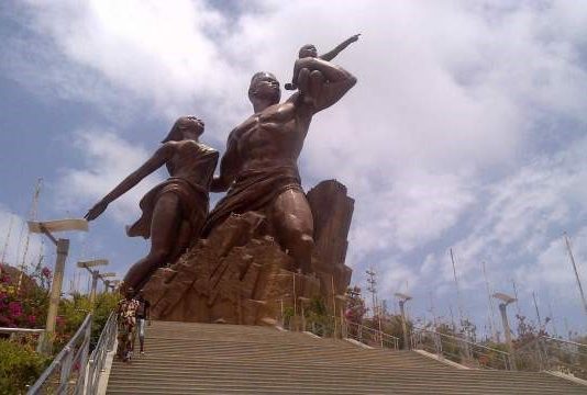 La symbolique du Monument de la Renaissance Africaine La symbolique du Monument de la Renaissance Africaine